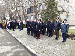Няма нищо по-важно и по-възвишено от това да защитавате интересите на България и на нейните граждани