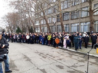 Няма нищо по-важно и по-възвишено от това да защитавате интересите на България и на нейните граждани