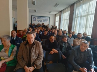 Служители от ОДМВР – Перник наградени по повод професионалния празник на Българската полиция – 8 ноември