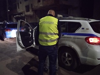 Петима задържани по време на спецоперация в Пернишко