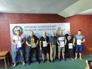 Александра Атанасова от ОДМВР – Перник се класира на трето място в Републикански турнир по стрелба с пистолет