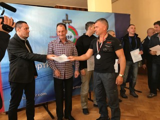 СДВР е на първо място в Шестия пореден турнир по стрелба с пистолет за служители на МВР „Кракра“ Перник 