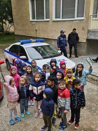 Обучение за евакуация в плевенска детска градина „Зорница“