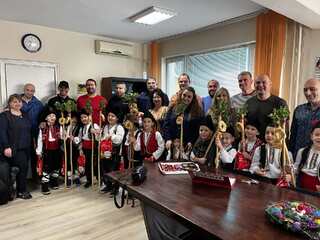Деца коледуваха във Второ РУ – Плевен