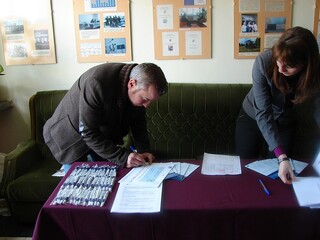 Проведе се информационна среща по проект “Повишаване квалификацията на служителите от Института по психология – МВР чрез усъвършенстване на специфични за дейността им компетенции” № 12-22-23/09.09.2013 г.