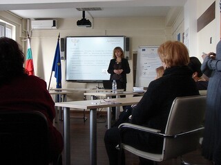 Проведе се информационна среща по проект “Повишаване квалификацията на служителите от Института по психология – МВР чрез усъвършенстване на специфични за дейността им компетенции” № 12-22-23/09.09.2013 г.
