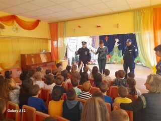 Стартираха беседи по проект "Пазя се! Пази ме!" в детските градини