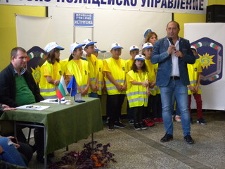 „Терористи” бяха обезвредени в ОУ „И.С.Тургенев”