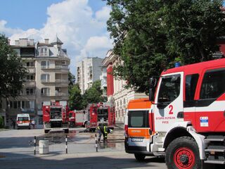БЛАГОДАРЕНИЕ НА БЪРЗИТЕ, ТОЧНИ И ПРЕЦИЗНИ ДЕЙСТВИЯ НА ПОЖАРНИКАРИТЕ БЕ СПАСЕНА ЕДНА НАЙ-ЕМБЛЕМАТИЧНИТЕ СГРАДИ В НАШИЯ ГРАД - НА РУСЕНСКАТА ОПЕРА  ​