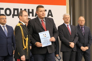 ПЪРВА ИНДИВИДУАЛНА НАГРАДА “ПОЛИЦАЙ НА ГОДИНАТА” БЕ ПРИСЪДЕНА НА ИНСПЕКТОР ДОБРИН ХАРАЛАМПИЕВ, СТАРШИ РАЗСЛЕДВАЩ ПОЛИЦАЙ В ОТДЕЛ „РАЗСЛЕДВАНЕ“ ПРИ ОДМВР-РУСЕ