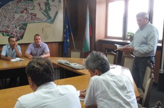 ДИРЕКТОРЪТ НА ОДМВР – РУСЕ ВРЪЧИ ОТЛИЧИЯ НА ТРИМА СЛУЖИТЕЛИ