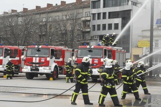Нова специализирана техника получиха русенските пожарникари 