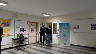 Тренировъчно учение за решаване на криза с въоръжен мъж  се проведе в Шумен