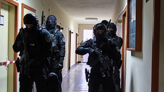 Тренировъчно учение за решаване на криза с въоръжен мъж  се проведе в Шумен