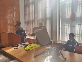 Възпитаници на ЦПЛР- ОДК  „Анастас Стоянов“ гостуваха в полицейското управление в Шумен
