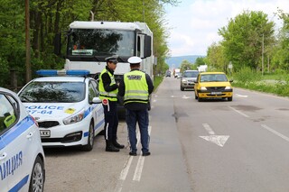 Извънгабаритен превоз ще премине през територията на ОДМВР- Шумен на 13 май, очаква се движението от и към Бургас да бъде затруднено.