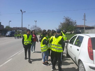 С урок по пътна безопасност започнаха дейностите по програма Детско полицейско управление в СУ "Св.св. Кирил и Методий" в Смядово