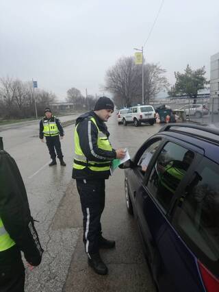 Мобилни групи продължават да работят по противодействие на престъпността и опазване на обществения ред в малките и отдалечени населени места