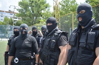 Служители на областната дирекция се включиха в различни спортни надпревари за празника на полицията