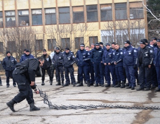 Полицаи тренираха принудително спиране на МПС в Силистра