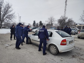 Практическо занятие за повишаване на професионалната компетентност на полицейските служители днес в Силистра