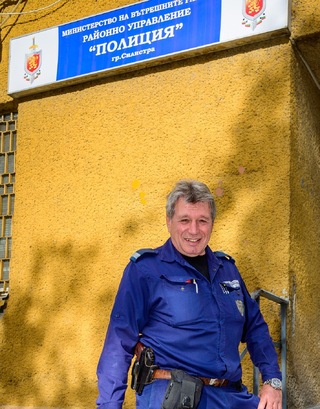 Старши полицай Искър Калинов на 60 г.: един живот в редовете на полицията