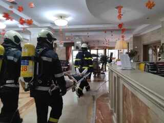Огнеборци проиграха пожаро-тактическо занятие в хотелски комплекс в Силистра