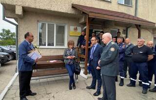 След 26 години начело на Силистренската пожарна и 36 години в професията излиза в пенсия комисар Румен Мъров