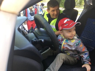 Пътни полицаи гостуваха в Детска градина „Радост“ в Силистра