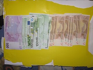 33-годишен мъж е задържан с устройства за манипулиране на банкомати