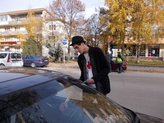 Пътни полицаи и активисти на Българския младежки Червен кръст в превантивна акция в центъра на Силистра