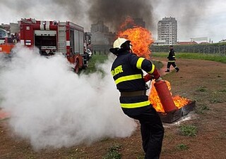 Силистренските огнеборци първи в областното състезание по пожароприложен спорт