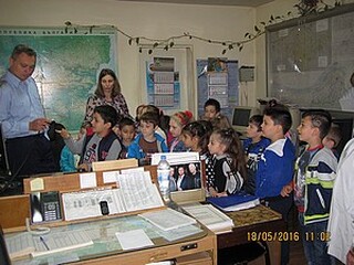Деца от ЦДГ „Добруджа” гостуваха на силистренските полицаи