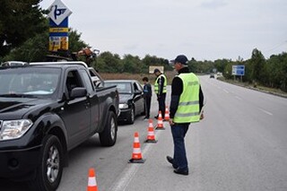 В Европейския ден без загинали на пътя пътни полицаи и активисти на БМЧК проведоха съвместна акция в Силистра