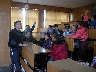 Пътни полицаи влизат в класните стаи на силистренските училища