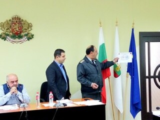Директорът на ГД „Пожарна безопасност и защита на населението” отличи с грамота кмета на община Ситово за активна дейност на доброволното формирование