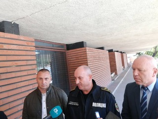 Разбита е организирана престъпна  група за трафик на чужди граждани през страната