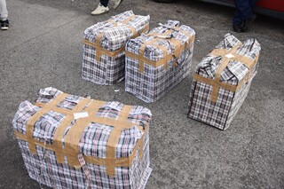 80 000 къса цигари без бандерол са иззети от полицията в Сливен
