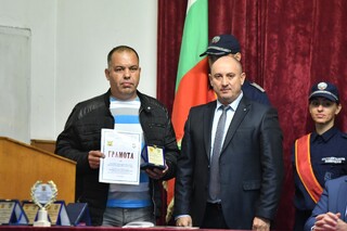 Осем полицейски служители бяха отличени с приза „Полицай на месеца”