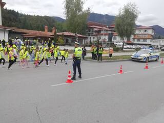 Пътна полиция – Смолян отбеляза Европейския ден без загинали на пътя с поредица от инициативи и специализирани полицейски операции в цялата област