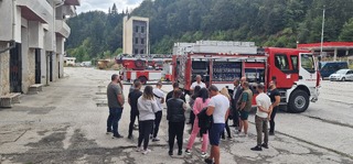 Открит урок за студенти в Регионална служба "Пожарна безопасност и защита на населението" – Смолян