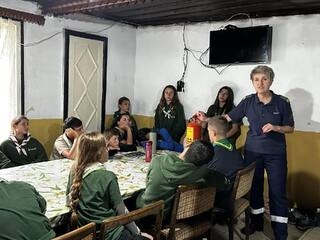 Пожарна безопасност за деца в скаутски лагер "Планината на Офей"
