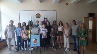 Украински деца гостуваха в Областна дирекция на МВР - Смолян и се запознаха с полицейската професия
