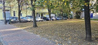 Първият автовоз с 8 иззети автомобила потегли от РУ-Самоков към обособения паркинг в с. Петърч