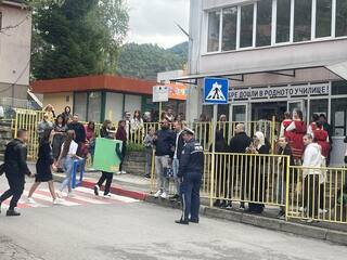 Полицейските служители се погрижиха за безопасността в първия учебен ден