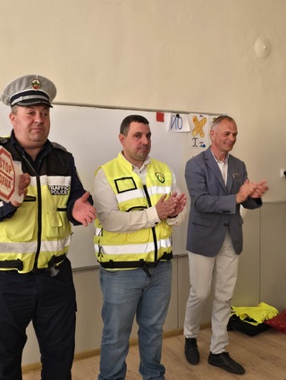 Ученици от Сливница беседваха по въпросите за пътната безопасност