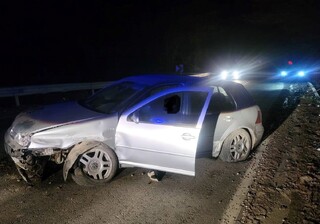 Годечките полицаи задържаха непълнолетен младеж, отнел два автомобила и катастрофирал с тях