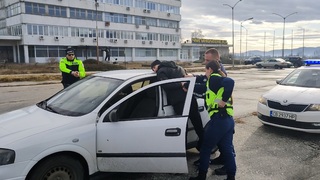 Продължават обученията за усъвършенстване на професионалните действия на униформените