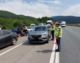 Резултати от специализирана полицейска операция по метода „широкообхватен контрол“