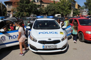 В Ихтиман: Полицаи и ученици заедно в Седмицата за превенция на детската пътна безопасност